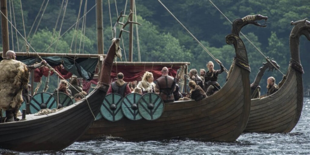 -viking-raid-warriors-boat-drakkar