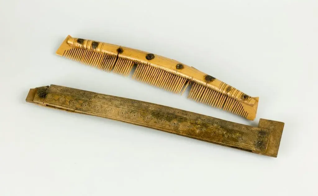 Viking antler comb. Source: Jorvik Viking Center