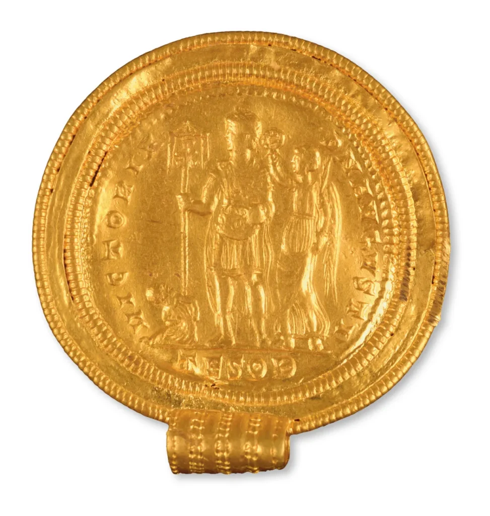 Reverse of Valentinian Solidus from the Vindelev Hoard